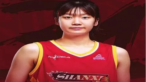 陈雨菲羽球赛意外伤，2026世界杯，退，女单决赛席位易主，辛杜问鼎在望